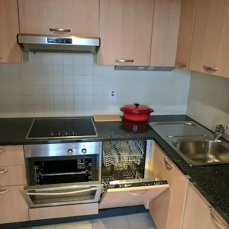 Stunning Views 1 Bed Apt 4 14 Plus Days * ダブリン