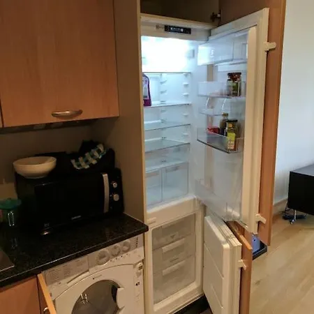 Stunning Views 1 Bed Apt 4 14 Plus Days * ダブリン