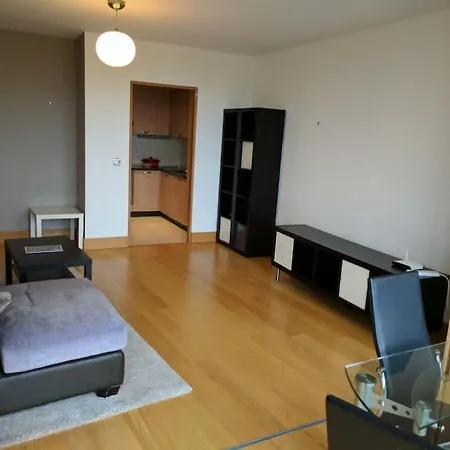 Stunning Views 1 Bed Apt 4 14 Plus Days * ダブリン